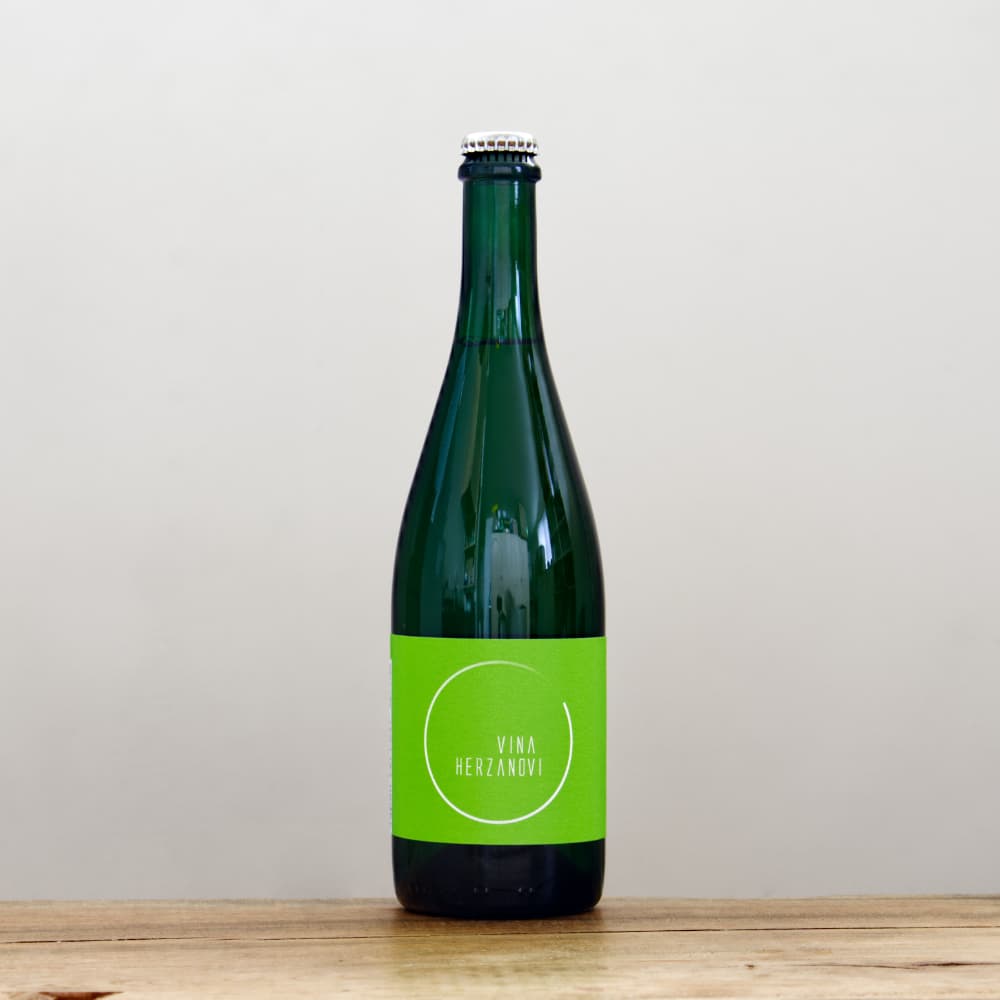 ヴィーニャ・ヘルザノヴィ グリーンラベル2022白微泡