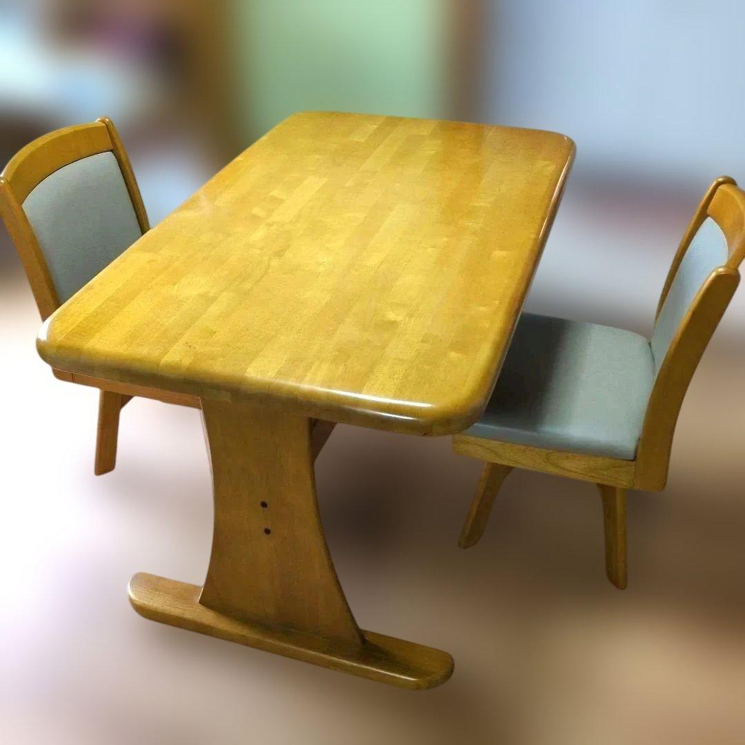 ダイニングテーブル 121×76（回転椅子2脚は別売）