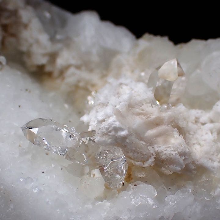 イタリア/カラーラ産】カラーラダイヤモンドクォーツ